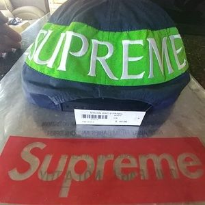 SUPREME 6 panel arc nylon snapback